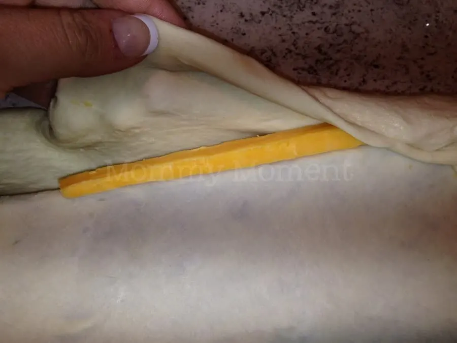 Stuffed crust pizza : Mommy Moment