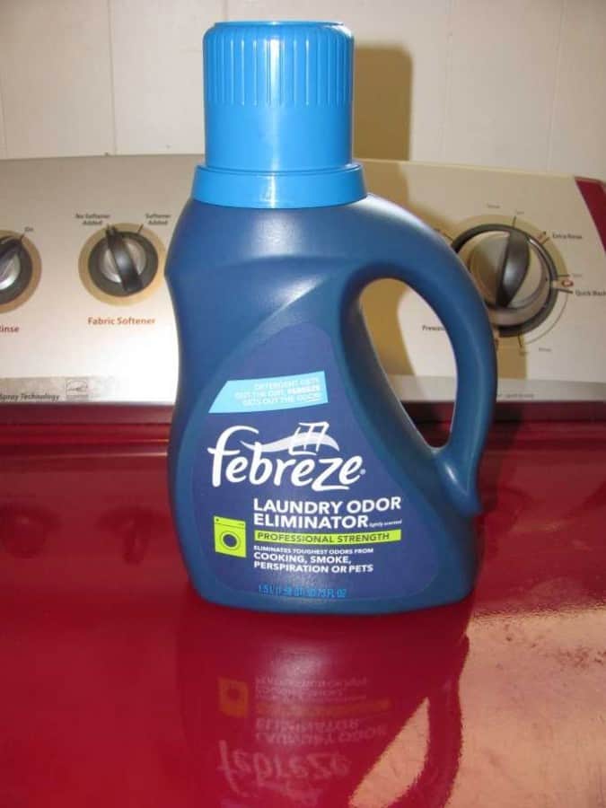 Tackle Laundry Smells with Febreze #Giveaway {$85 value} - Mommy Moment
