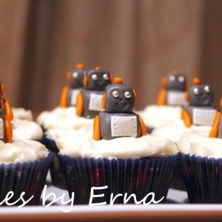 Robot Cupcakes #CakesbyErna