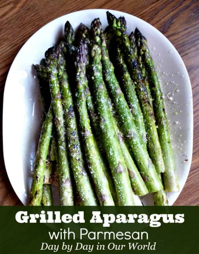 Grilled-Asparagus-with-Parmesan