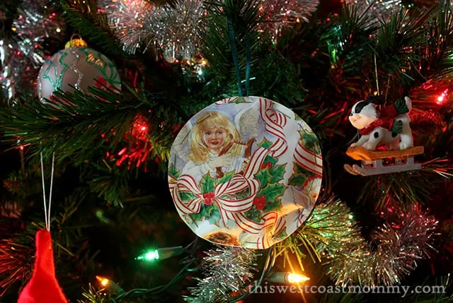 ornaments-on-tree