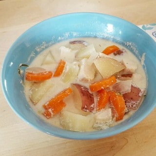 DILLY CREAM CHEESE CHICKEN & VEGGIE SLOW COOKER SOUP