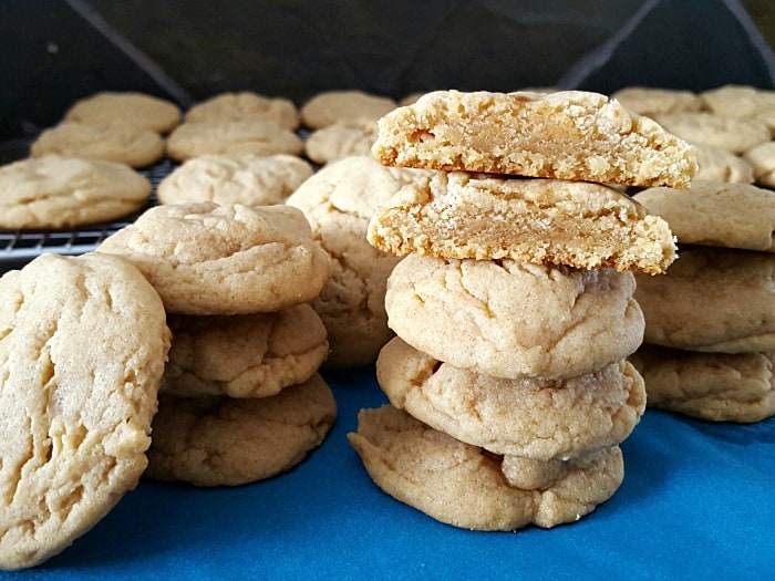 This homemade peanut butter cookie recipe gives a cookie that is lightly crisp on the outside, and oh so soft and chewy on the inside!