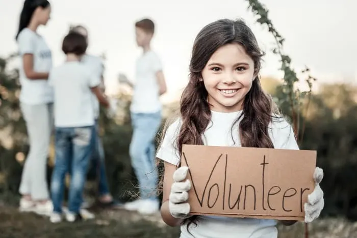 The benefits of volunteering for teens